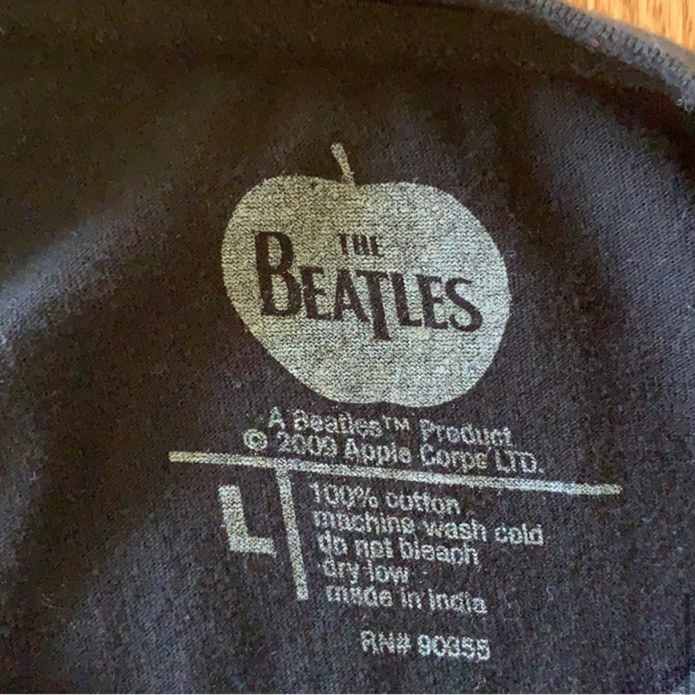 VINTAGE 90s BEATLES SHIRT - Picture 4 of 4